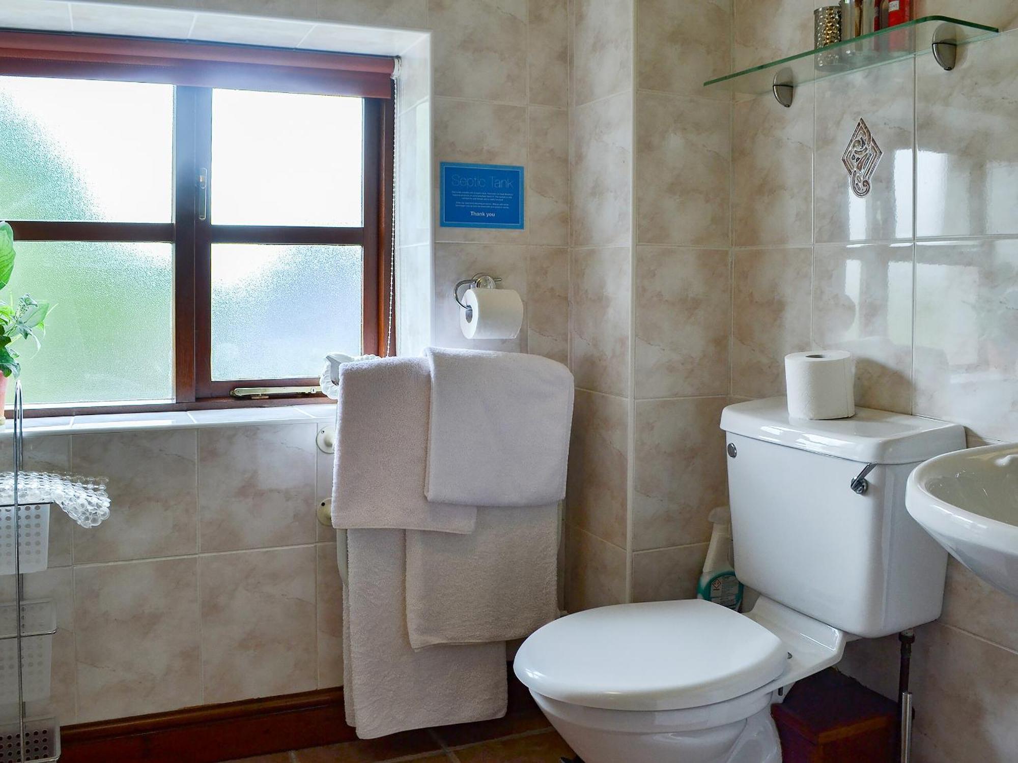 Llofft Yr Yd - 16984 Villa Brynsiencyn Екстериор снимка